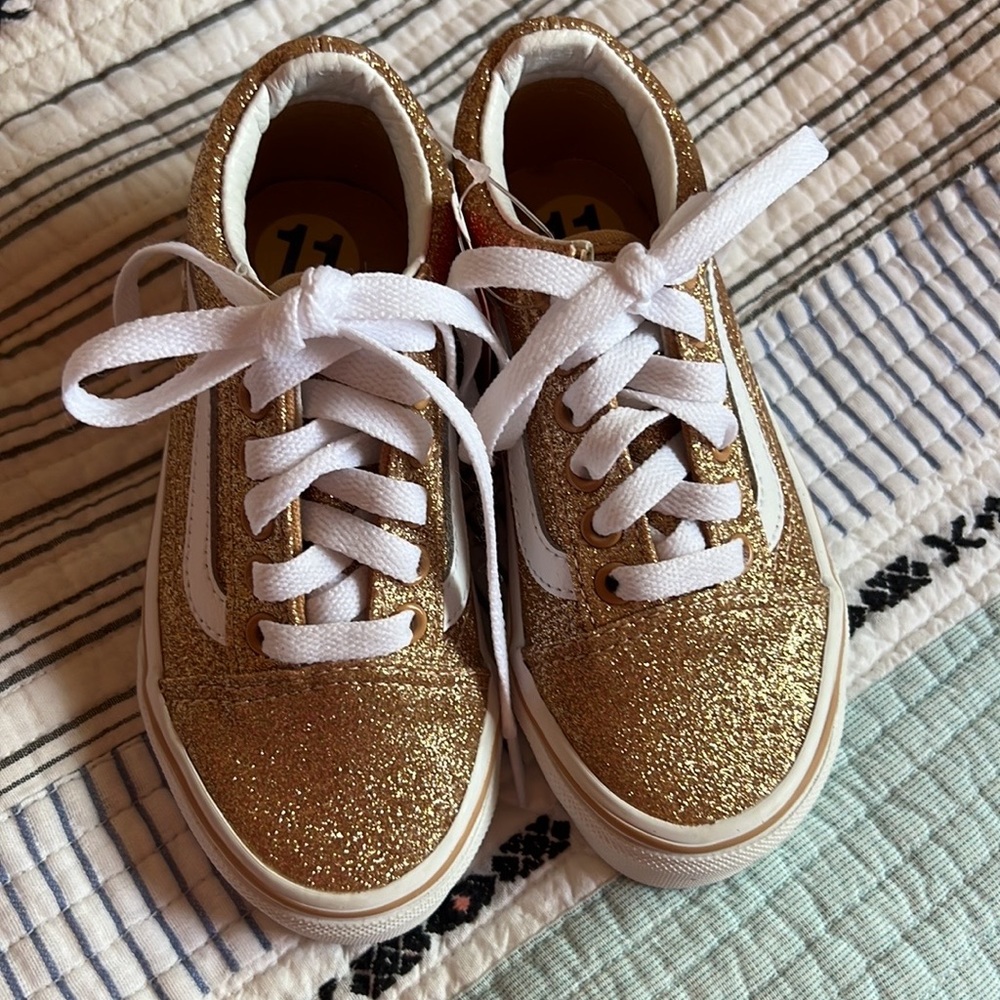 Vans girls Gold Glitter Sneakers 11 New